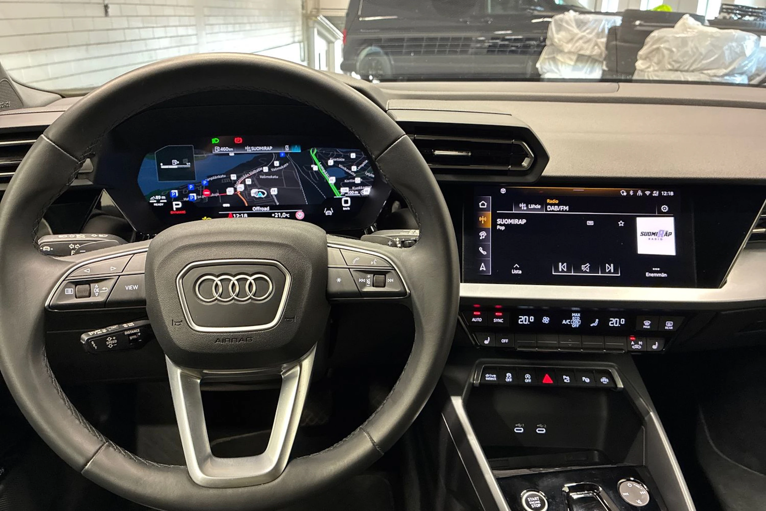 Harmaa Audi A3 2025 kuva 11.