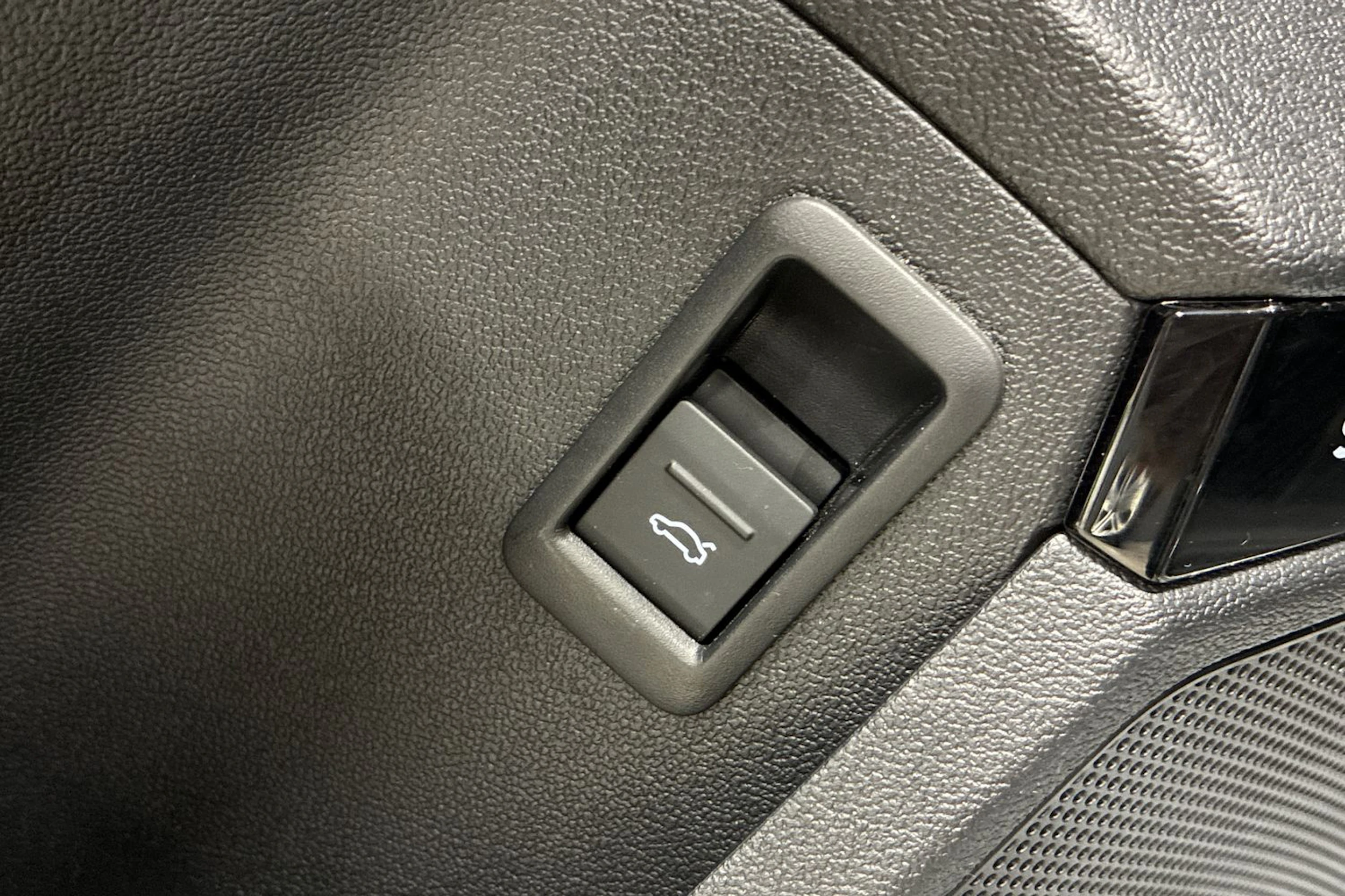 Harmaa Audi A3 2025 kuva 27.