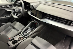 Harmaa Audi A3 2025 kuva 31.