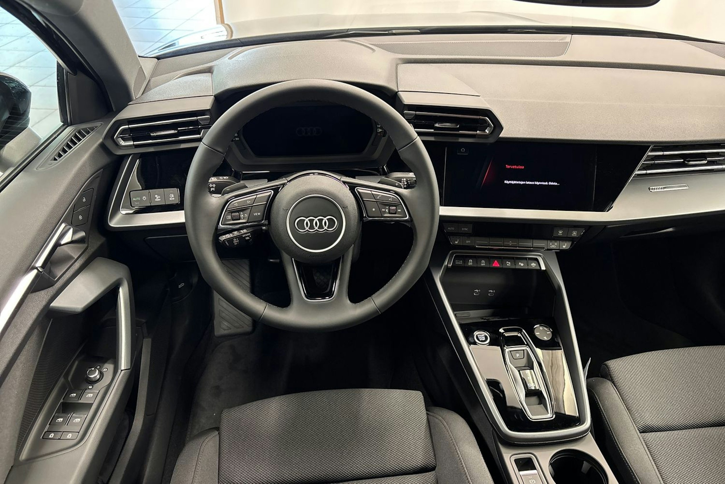 musta Audi A3 2025 kuva 7.