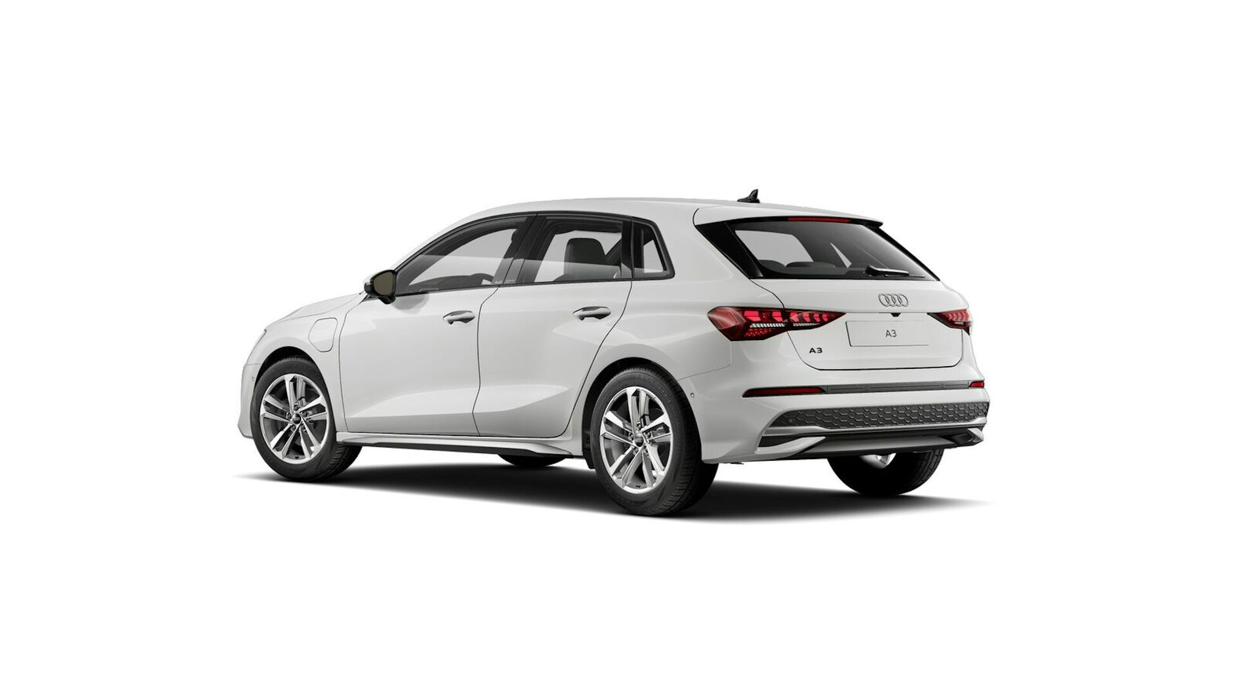 valkoinen Audi A3 2025 kuva 5.