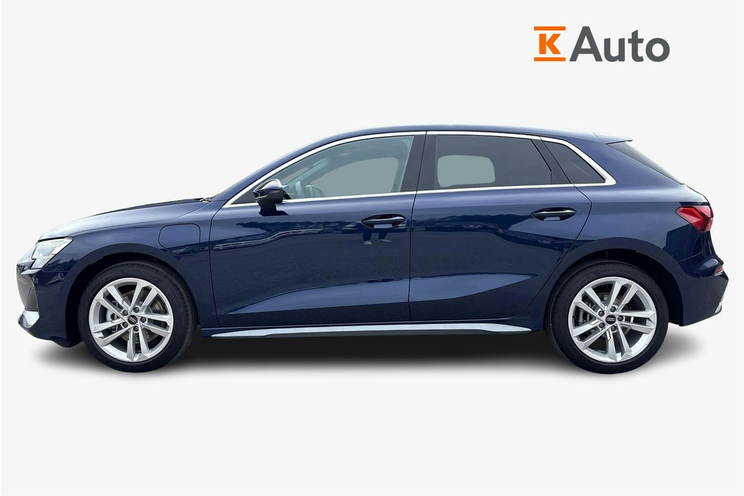 sininen Audi A3 2025 kuva 5.