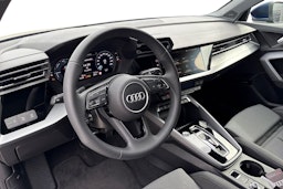 sininen Audi A3 2025 kuva 6.