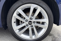 sininen Audi A3 2025 kuva 10.