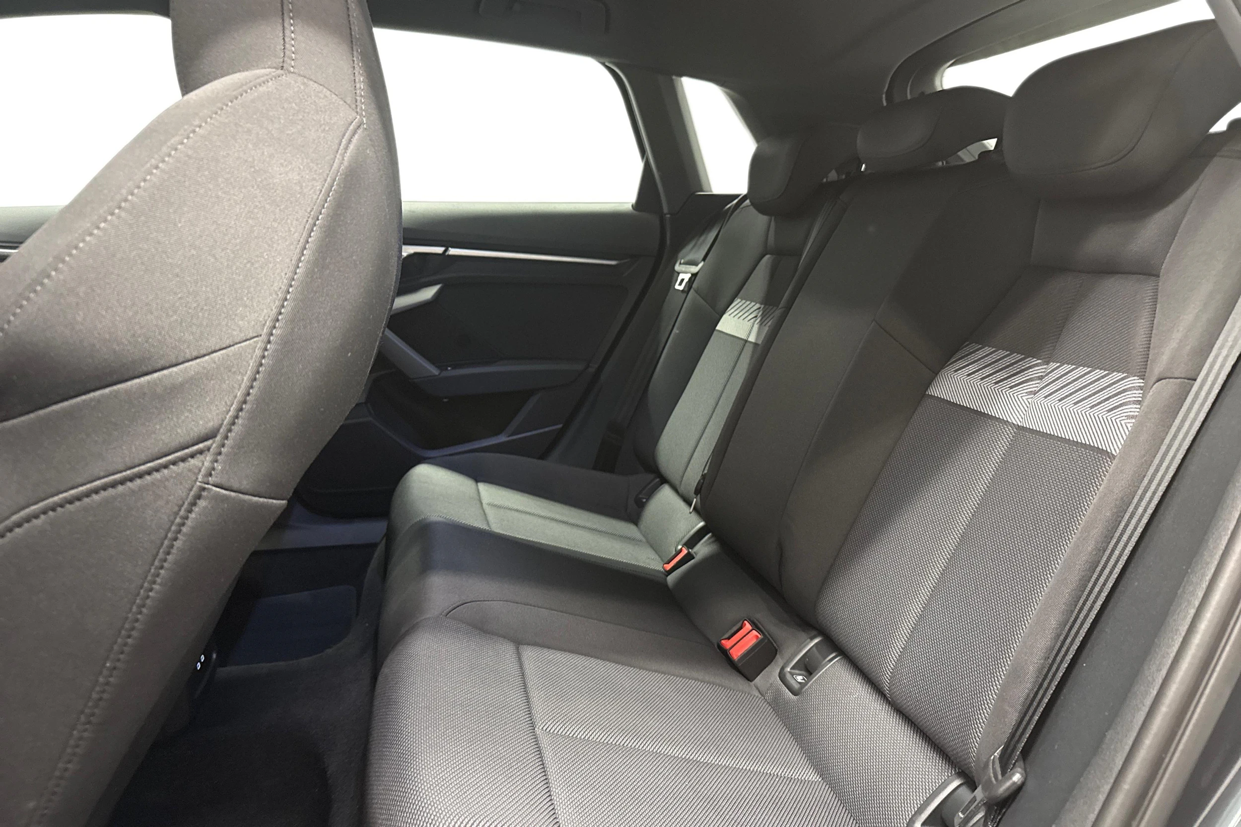 harmaa Audi A3 2025 kuva 11.