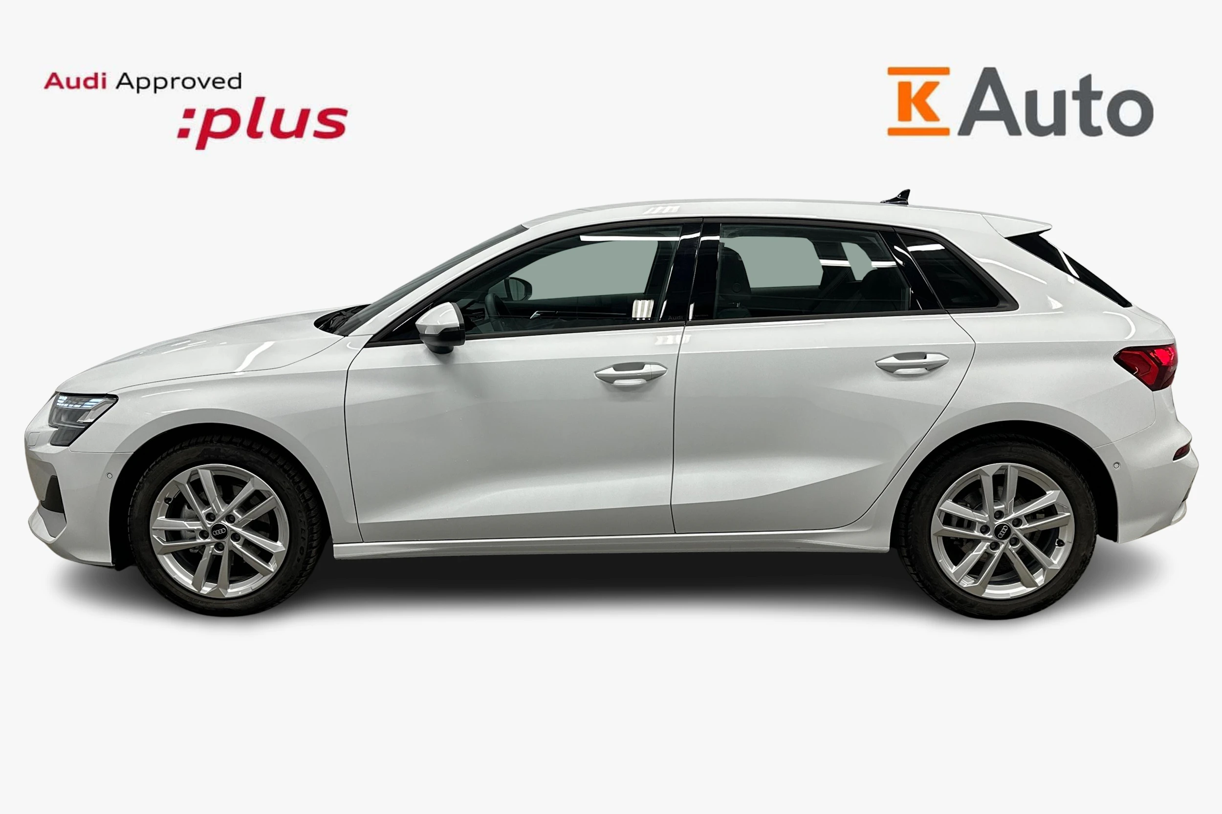 valkoinen Audi A3 2026 kuva 5.