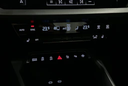 valkoinen Audi A3 2026 kuva 32.