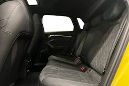 keltainen Audi A3 2026 kuva 8.