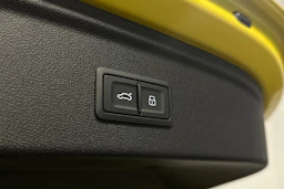keltainen Audi A3 2026 kuva 12.