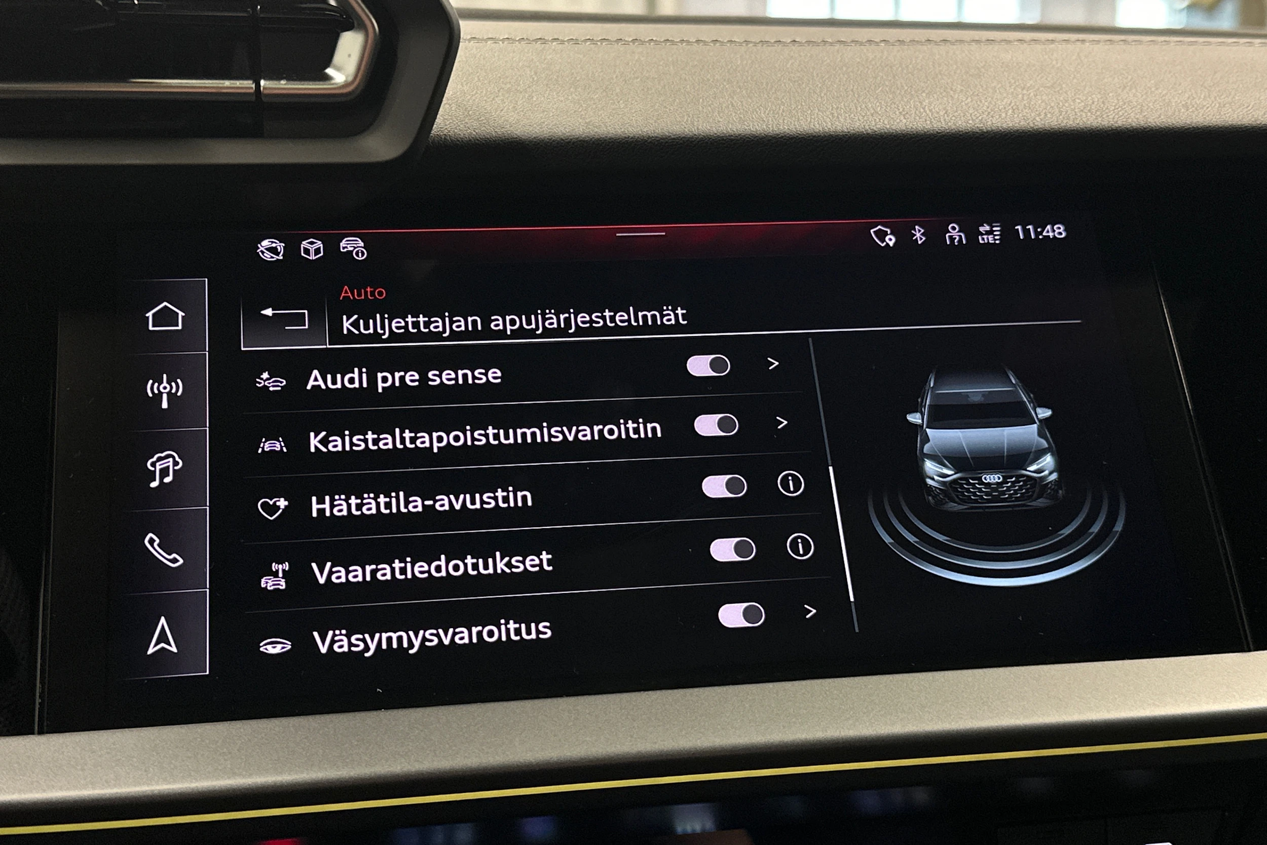 keltainen Audi A3 2026 kuva 24.