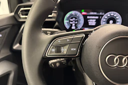 musta Audi A3 2026 kuva 11.