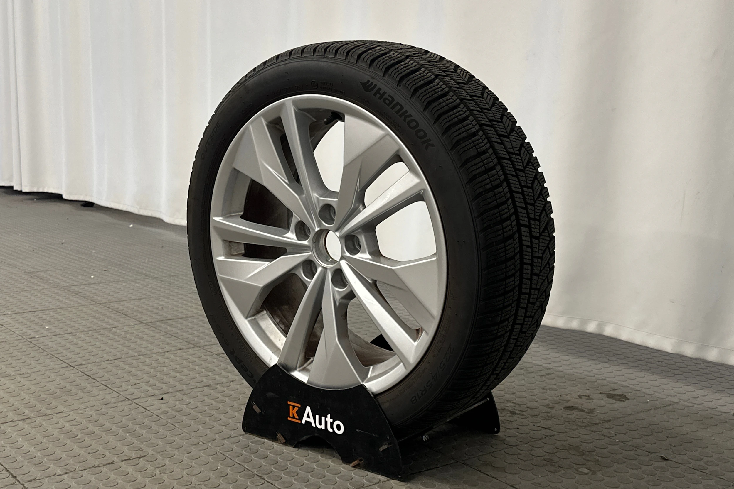harmaa Audi A3 2026 kuva 10.