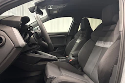 harmaa Audi A3 2026 kuva 13.