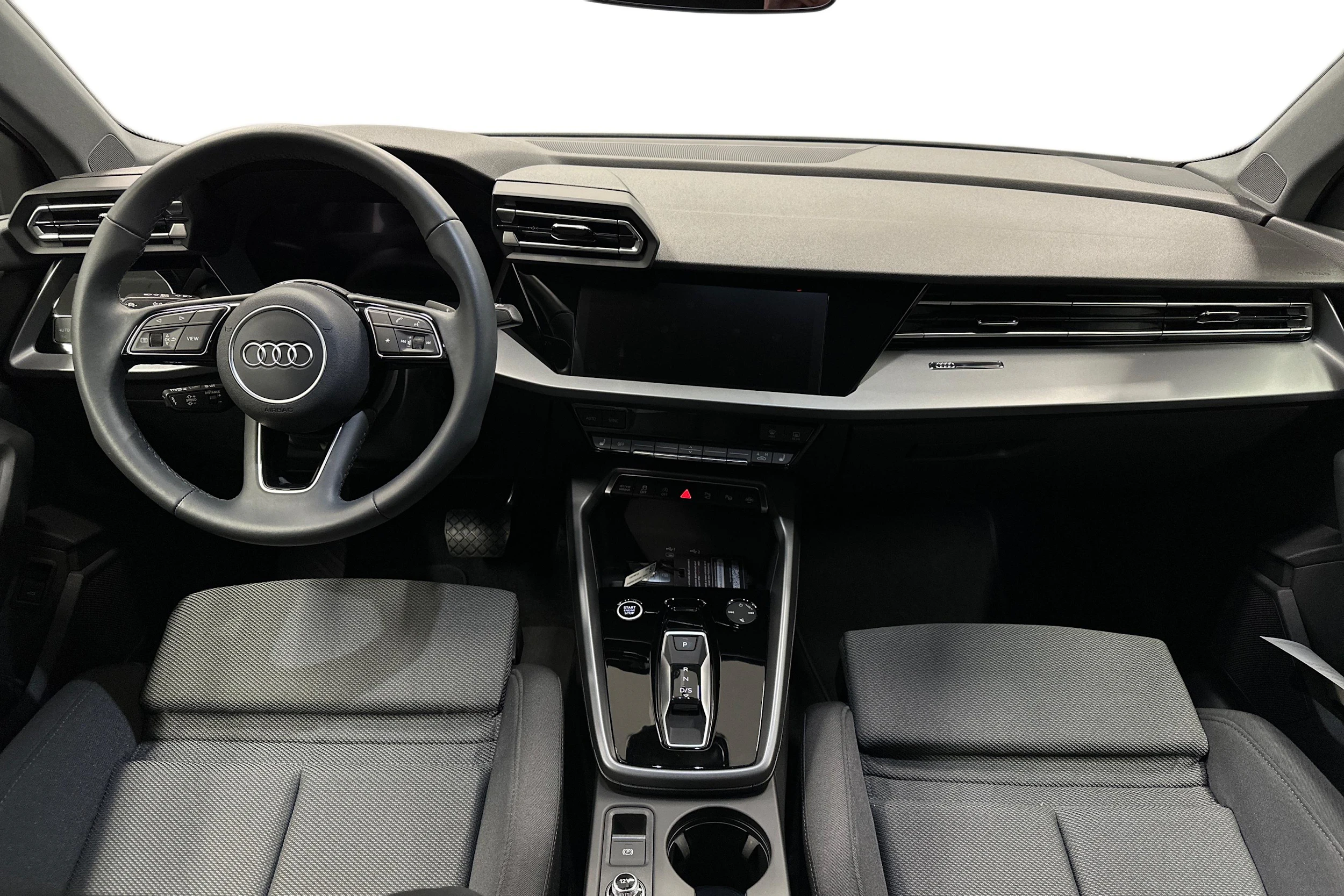 harmaa Audi A3 2026 kuva 7.