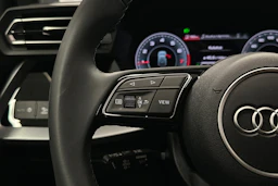 musta Audi A3 2026 kuva 11.