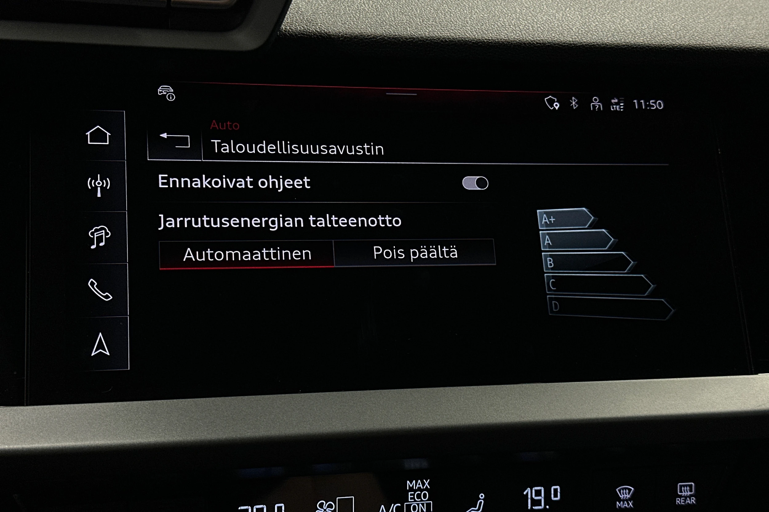 musta Audi A3 2026 kuva 23.