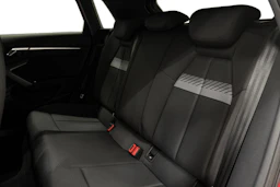 punainen Audi A3 2026 kuva 8.