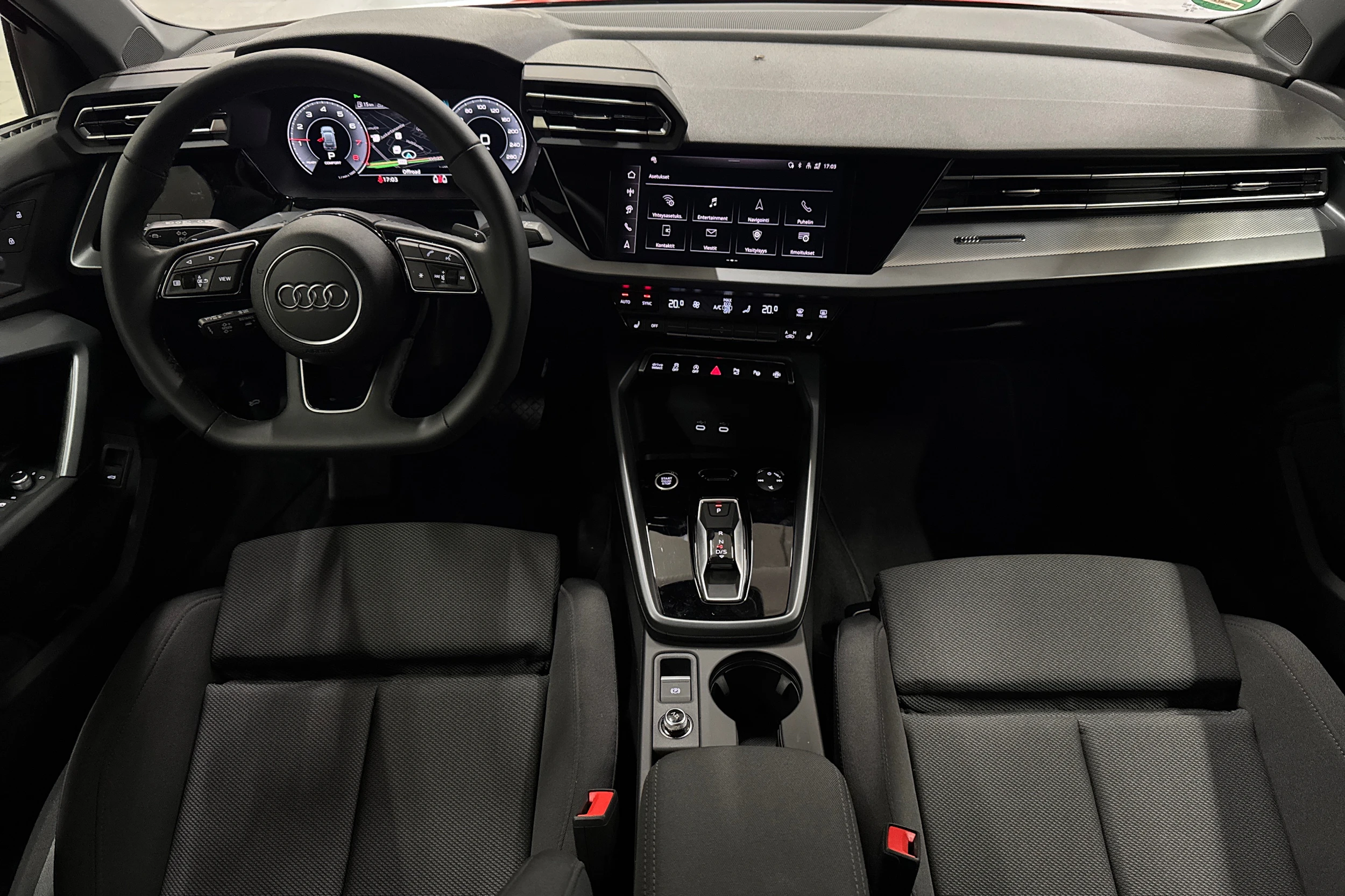 punainen Audi A3 2026 kuva 22.