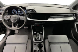 musta Audi A3 2026 kuva 7.