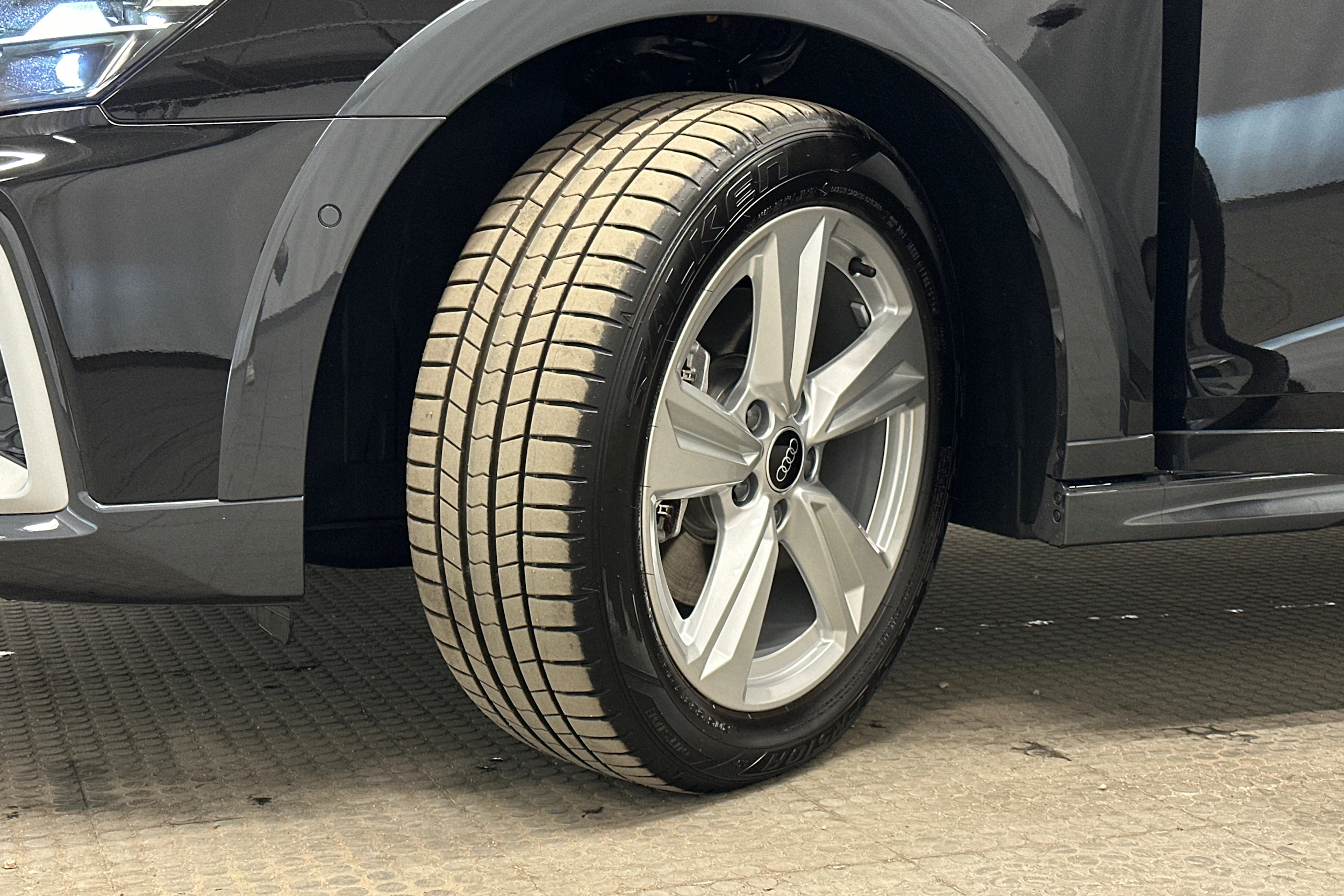 musta Audi A3 2026 kuva 10.