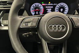 musta Audi A3 2026 kuva 11.
