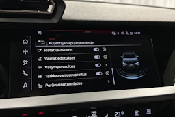 musta Audi A3 2026 kuva 30.