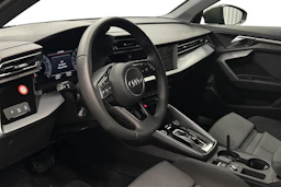 vihreä Audi A3 2026 kuva 6.
