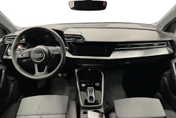 vihreä Audi A3 2026 kuva 7.