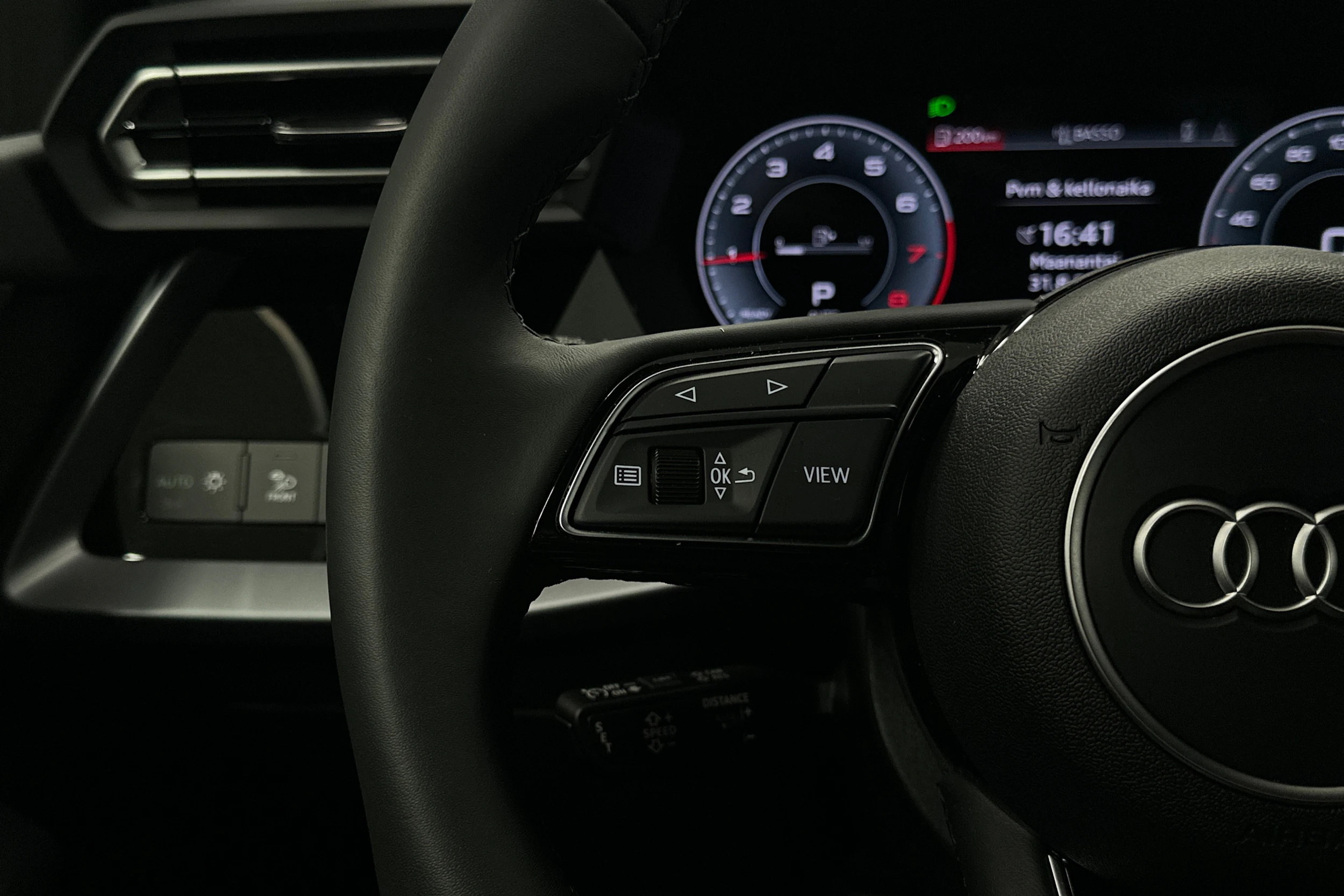 vihreä Audi A3 2026 kuva 11.