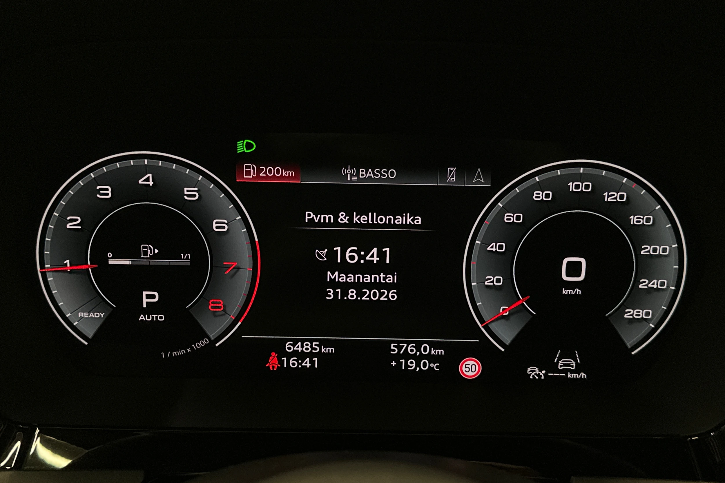 vihreä Audi A3 2026 kuva 13.