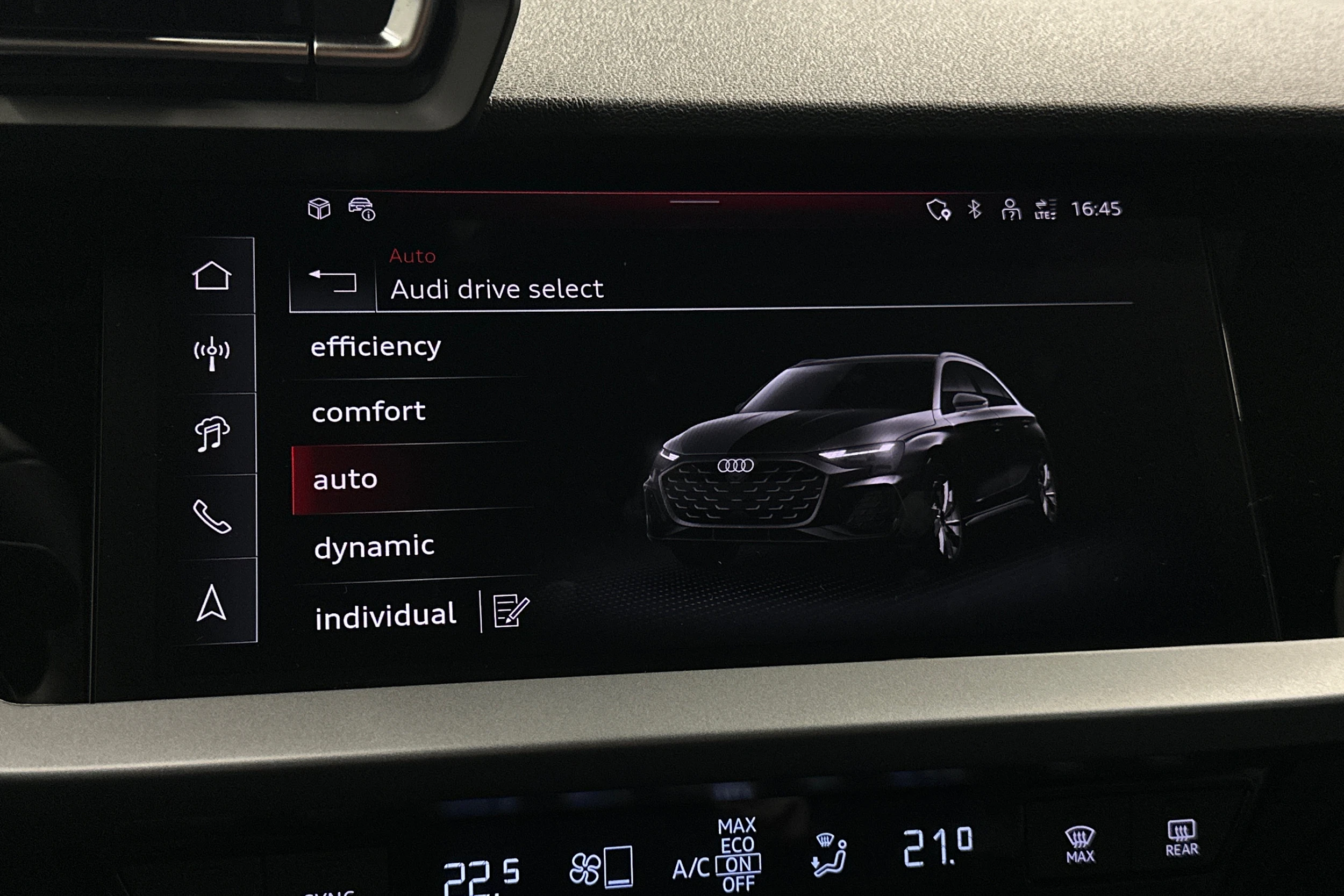 vihreä Audi A3 2026 kuva 26.