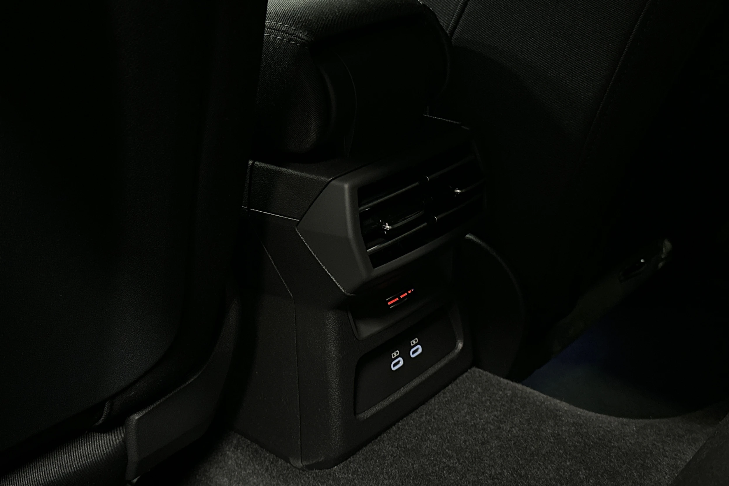 vihreä Audi A3 2026 kuva 36.