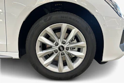 valkoinen Audi A3 2026 kuva 9.