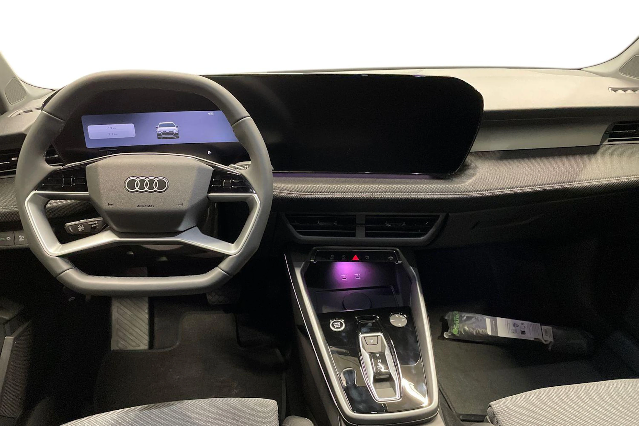 musta Audi A3 2026 kuva 7.