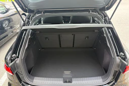 met. musta Audi A3 2026 kuva 19.
