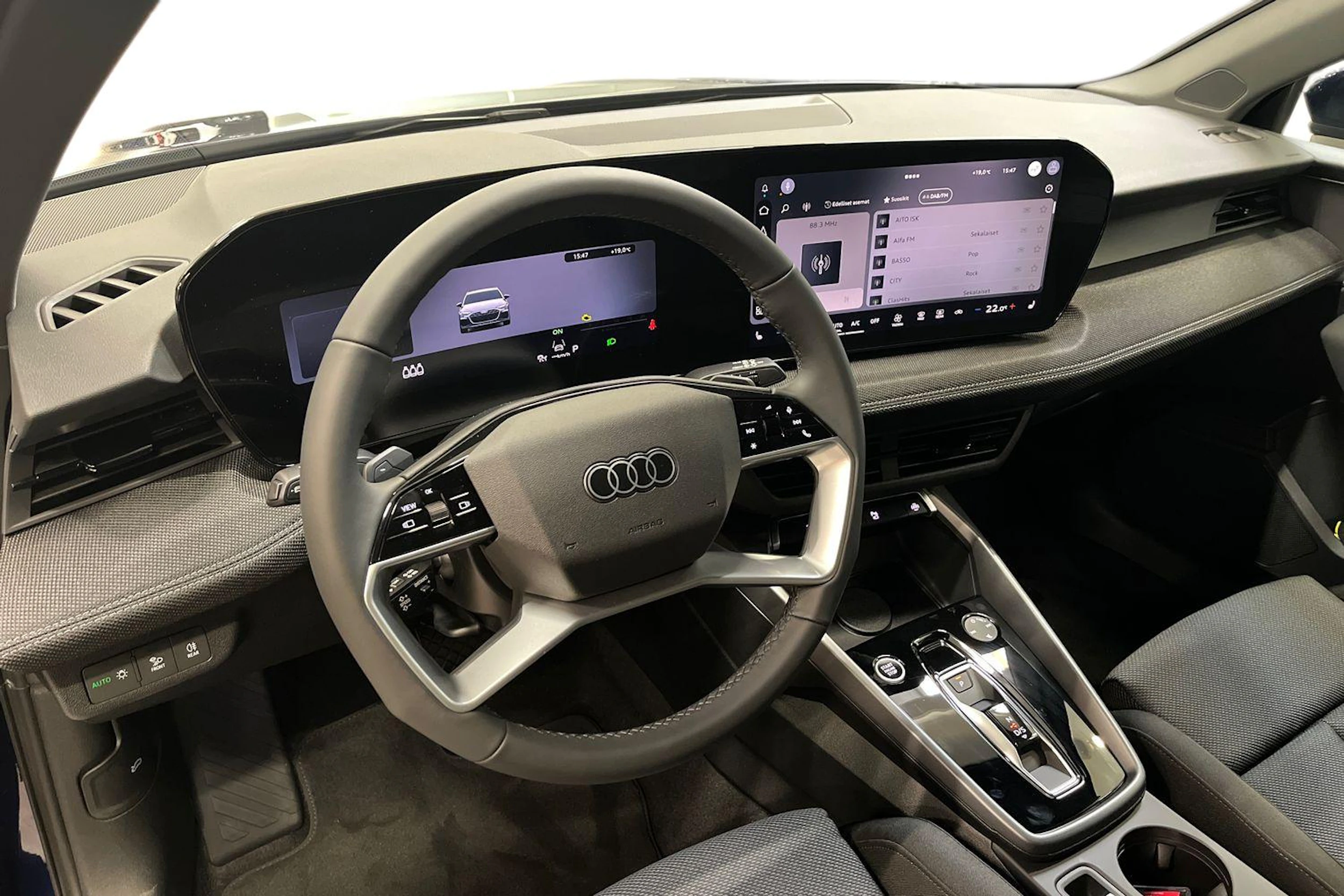 met. sininen Audi A3 2026 kuva 6.