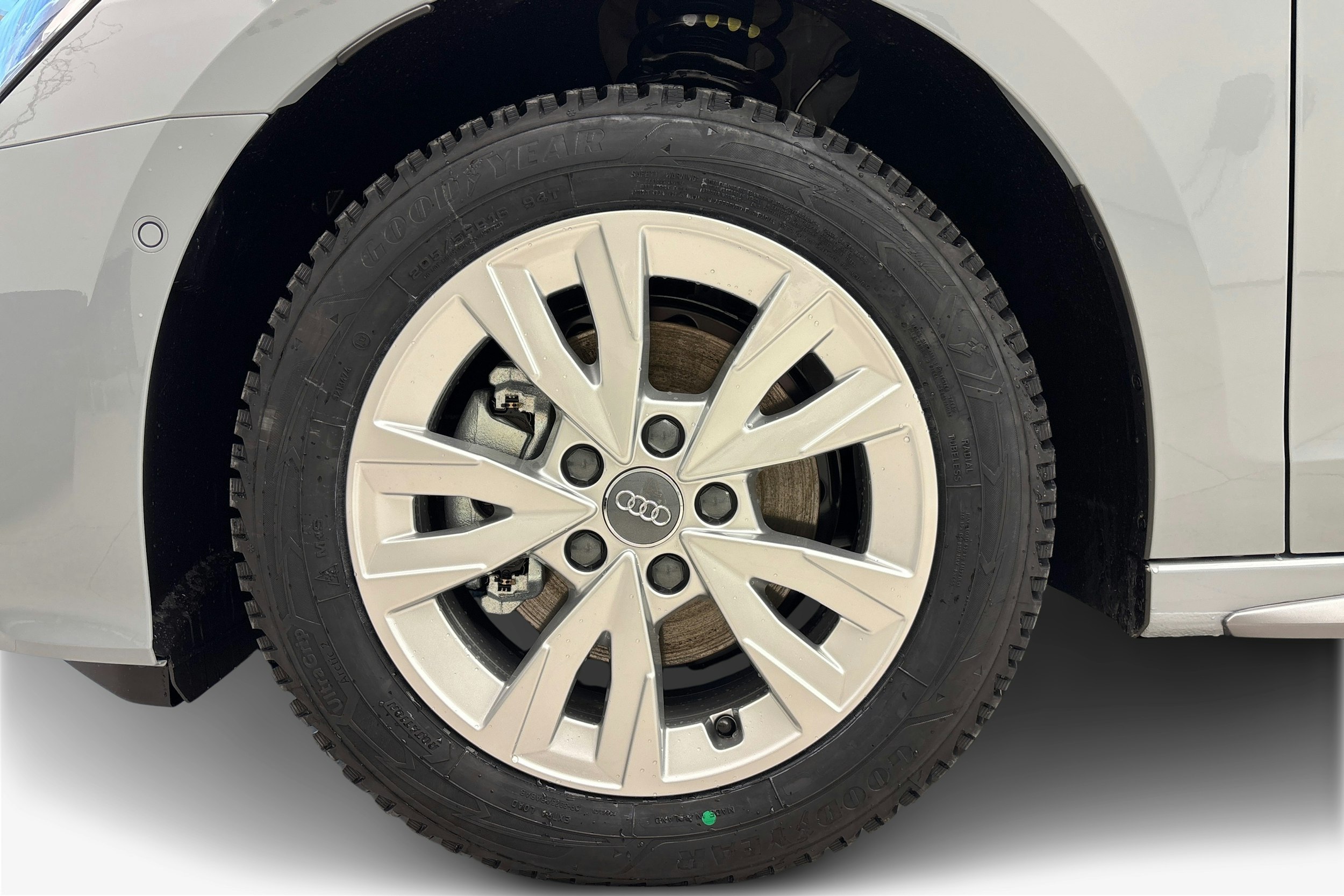 met. harmaa Audi A3 2026 kuva 9.