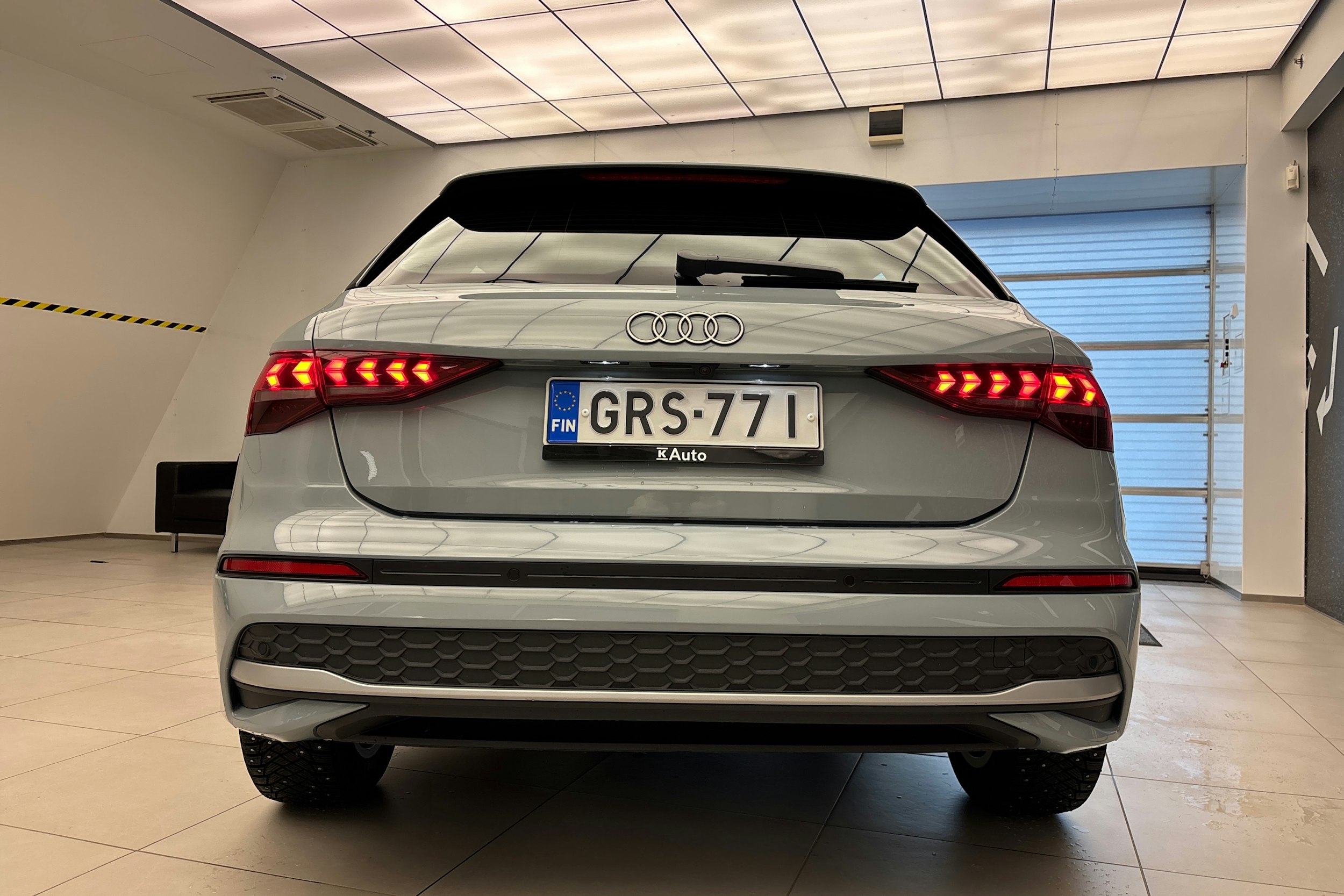 met. harmaa Audi A3 2026 kuva 16.