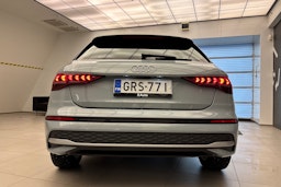 met. harmaa Audi A3 2026 kuva 16.