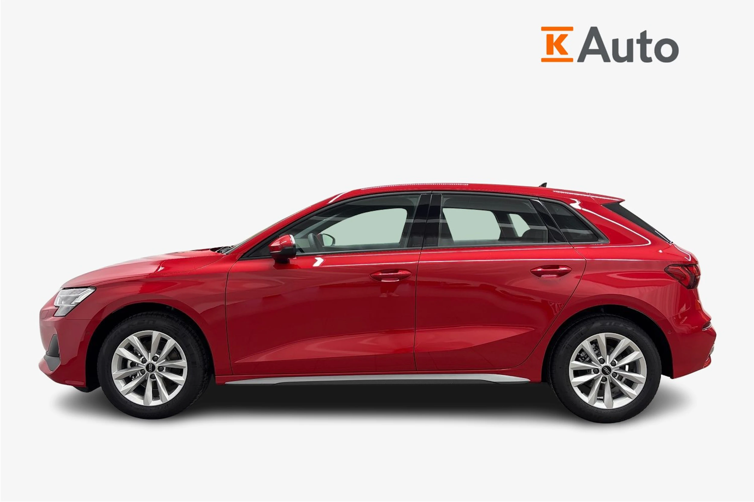 met. punainen Audi A3 2026 kuva 5.