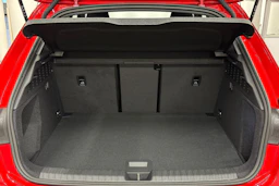 met. punainen Audi A3 2026 kuva 25.