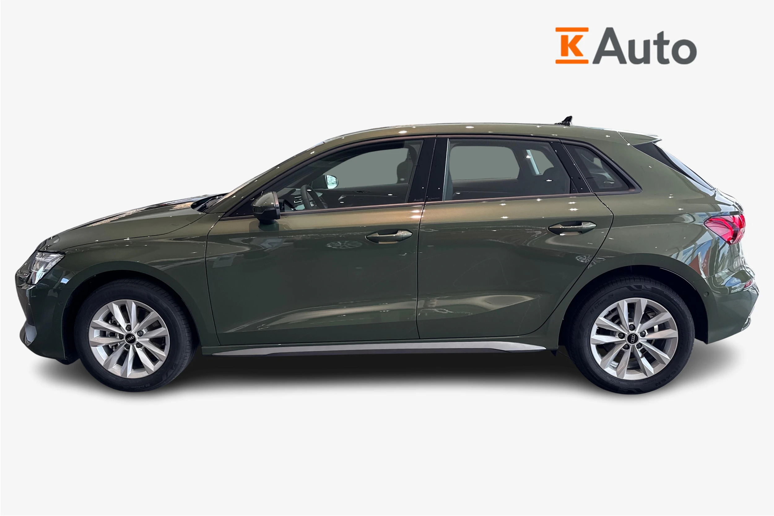 vihreä Audi A3 2026 kuva 5.