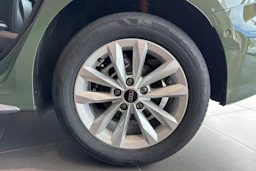 vihreä Audi A3 2026 kuva 10.
