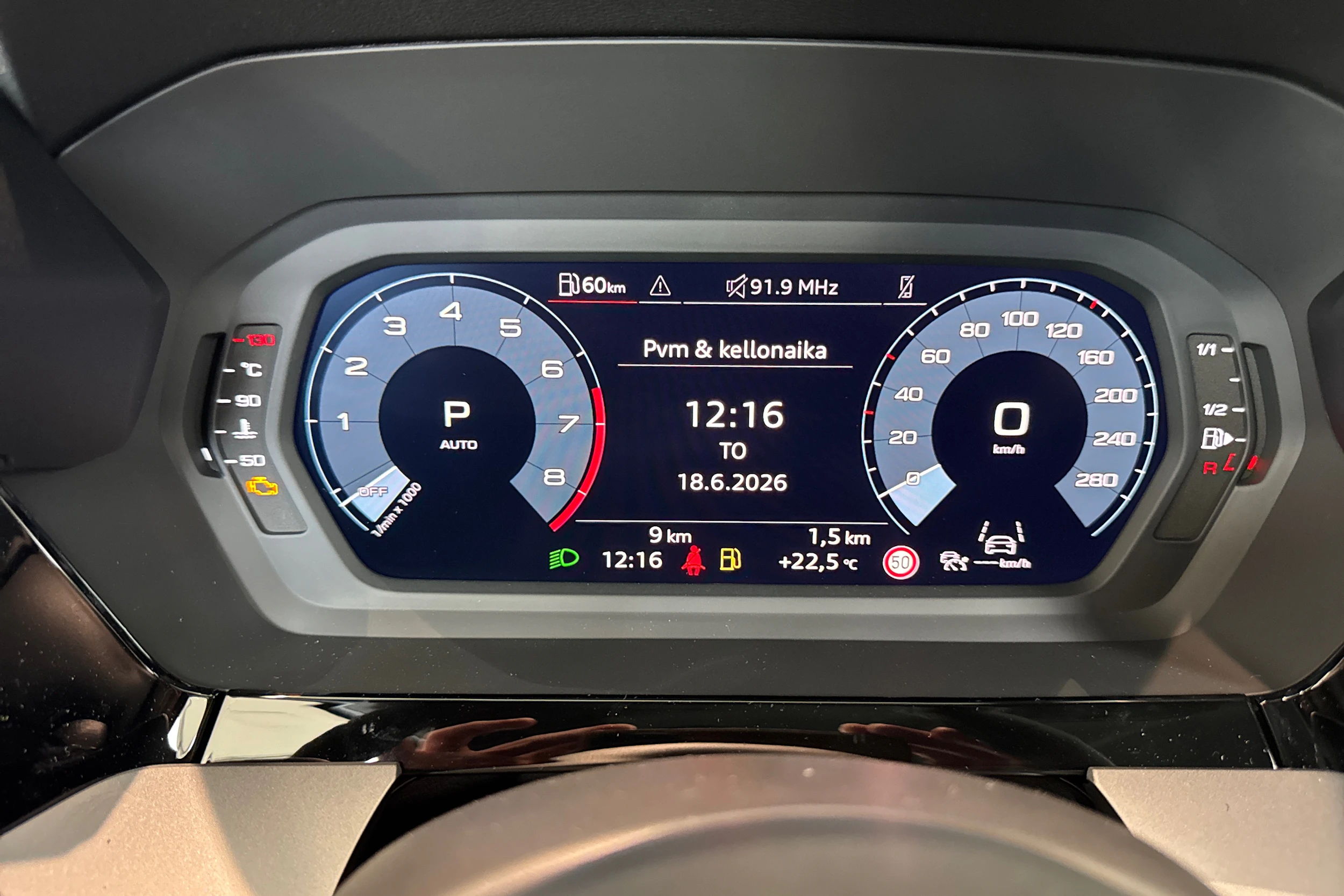 vihreä Audi A3 2026 kuva 11.