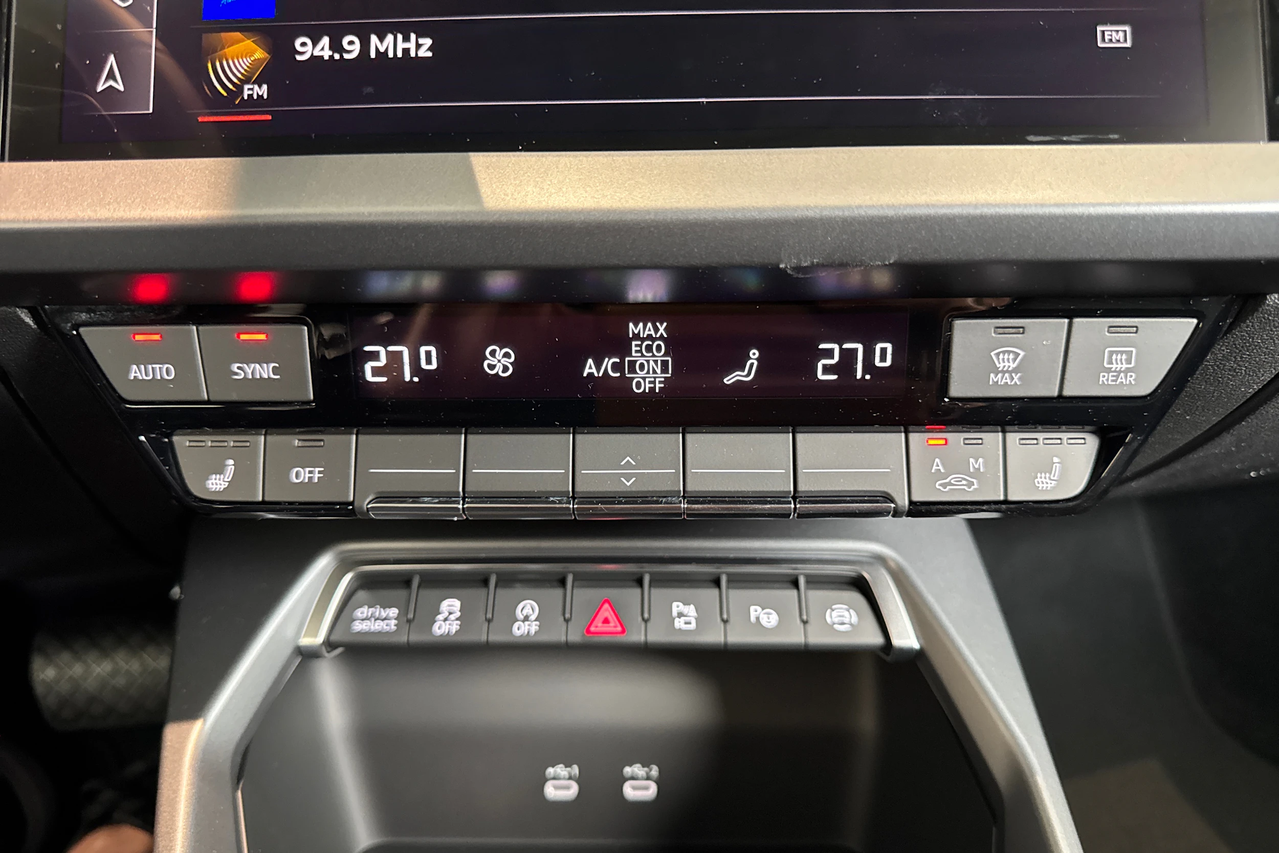 vihreä Audi A3 2026 kuva 13.