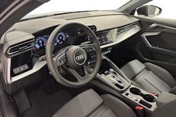 musta Audi A3 2026 kuva 6.