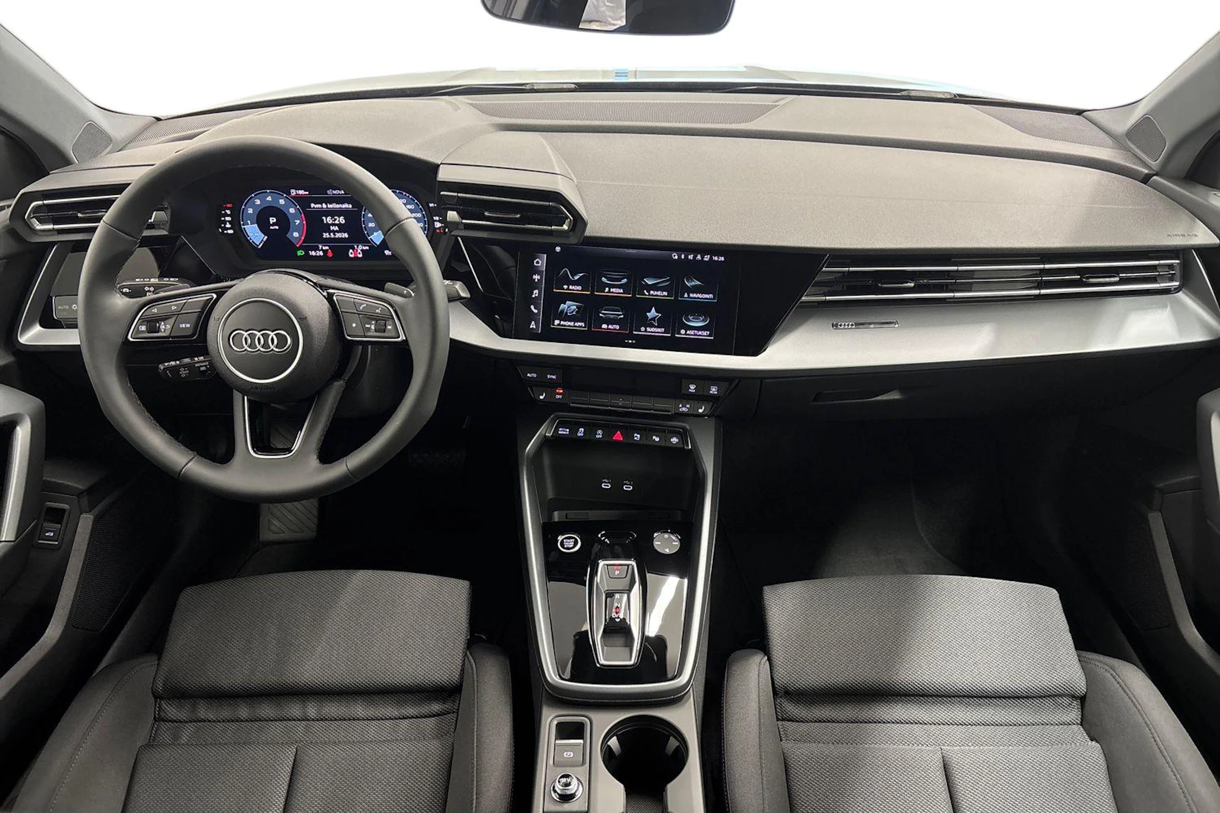 musta Audi A3 2026 kuva 7.