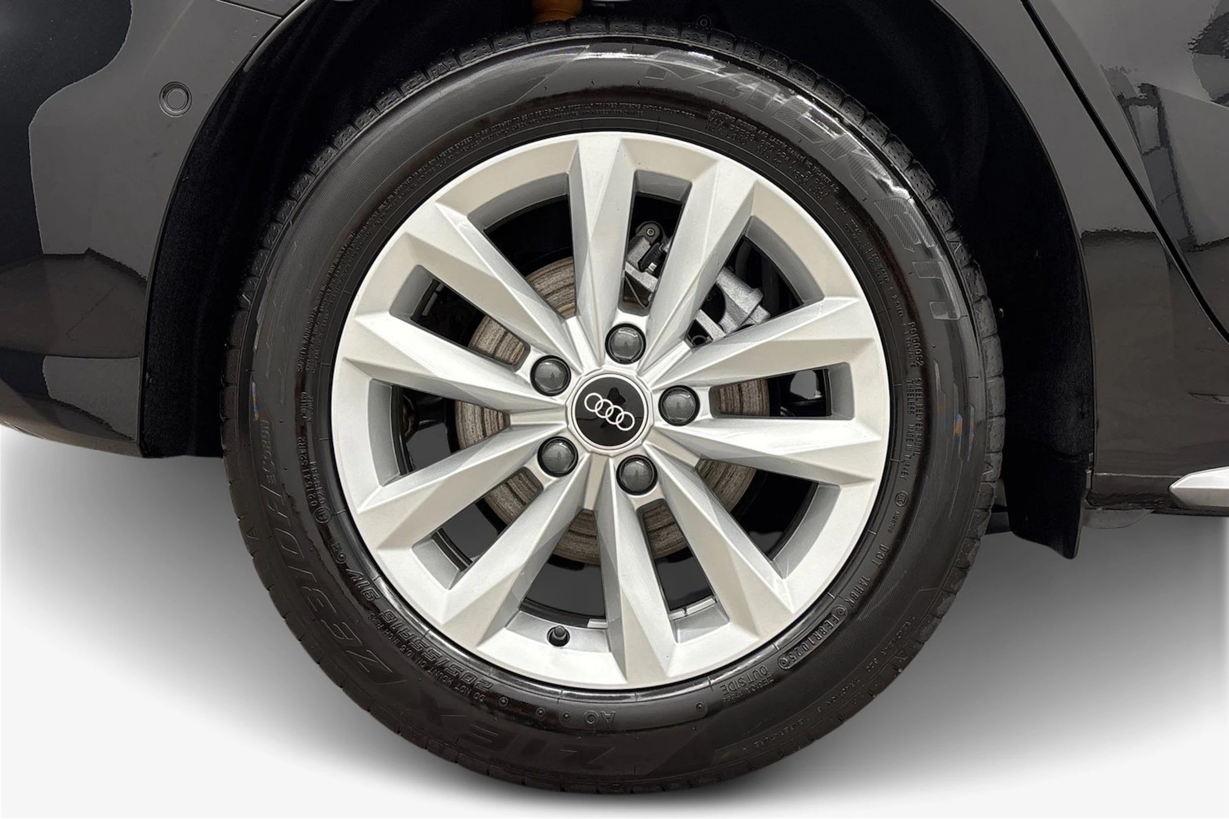 musta Audi A3 2026 kuva 9.