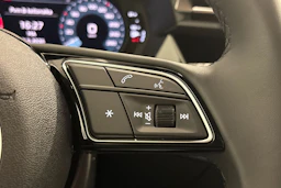 musta Audi A3 2026 kuva 14.