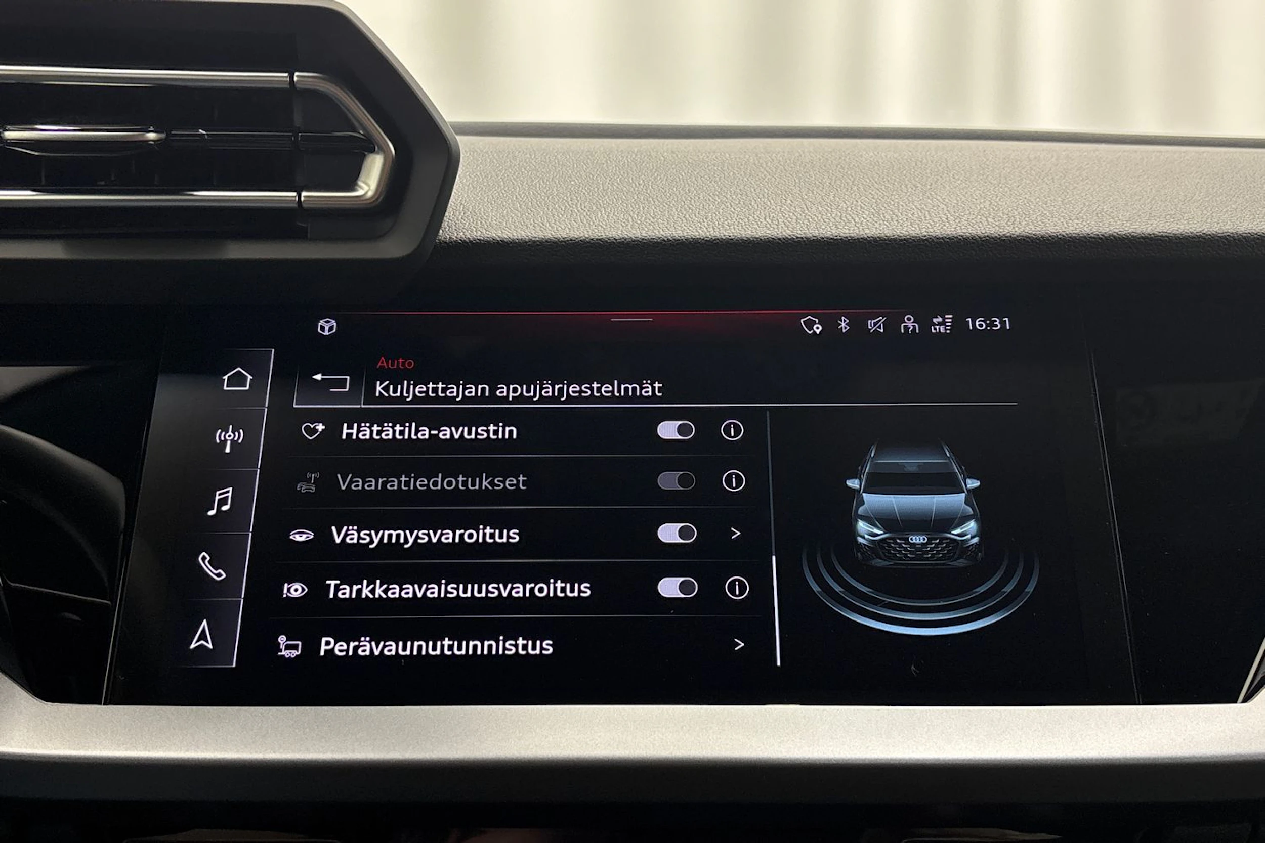 musta Audi A3 2026 kuva 21.